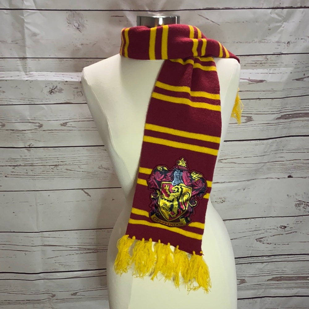 Harry Potter Gryffindor scarf 🧣